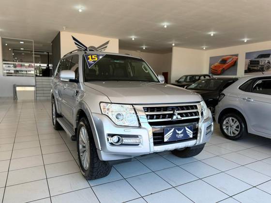 MITSUBISHI PAJERO FULL 3.2 HPE 4X4 16V TURBO INTERCOOLER DIESEL 4P AUTOMÁTICO